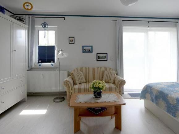 Studio 5 Im Eg Haus Stranddistel, Wunderschones Studio Fur 2 Personen In Zingst Exterior foto